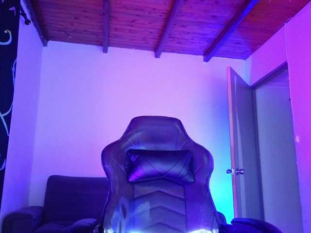 nikolwalter live cam on BongaCams