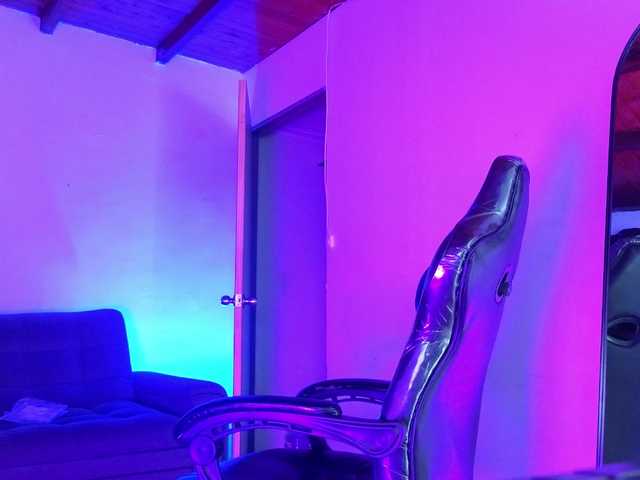 nikolwalter live cam on BongaCams