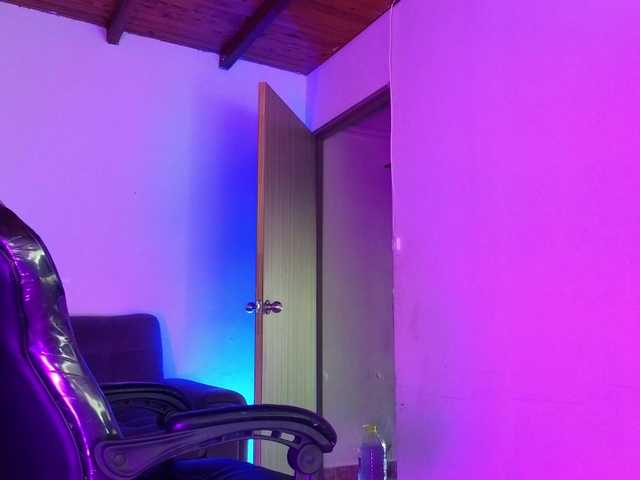 nikolwalter live cam on BongaCams