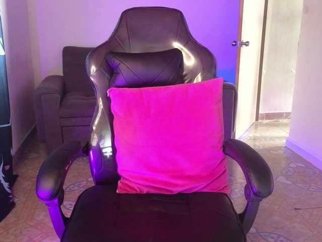 nikolwalter live cam on BongaCams