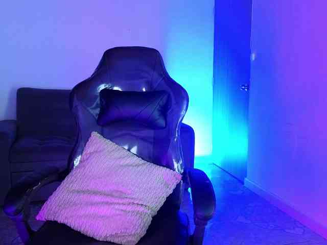 nikolwalter Live Webcam on BongaCams
