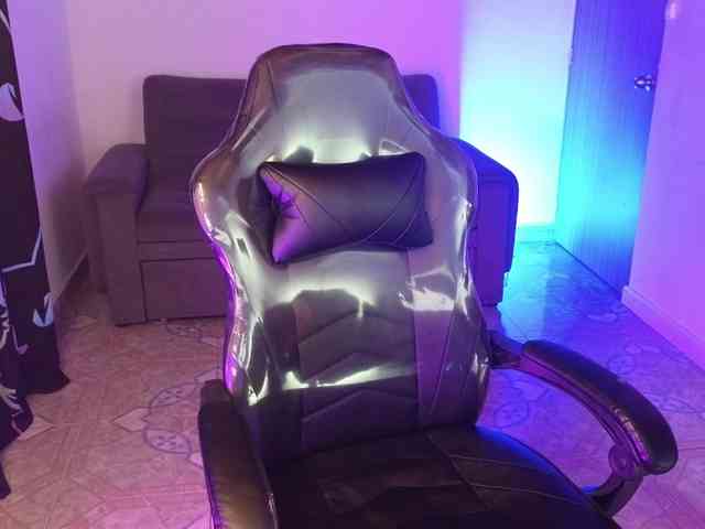 nikolwalter Live Webcam on BongaCams