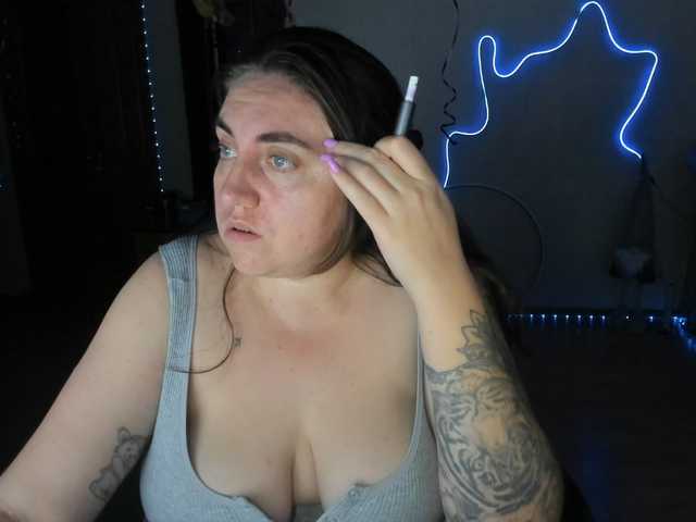 le modèle UkraineGirl est en webcam porno dans un show sur le site bongacams, il possède les tags suivants: White/Caucasian,Brunette,Shaved