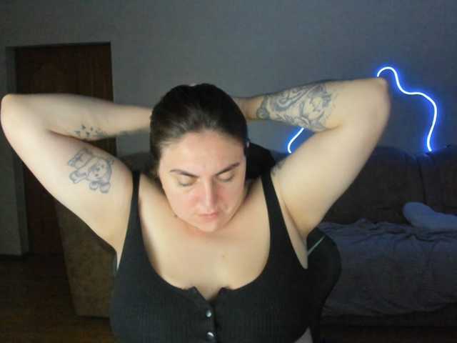 UkraineGirl live cam preview