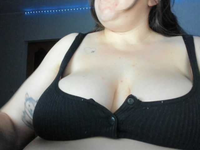 UkraineGirl live cam preview