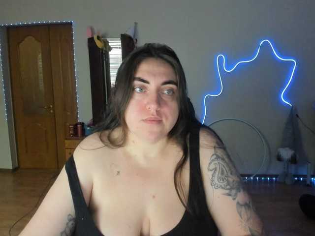UkraineGirl live cam preview