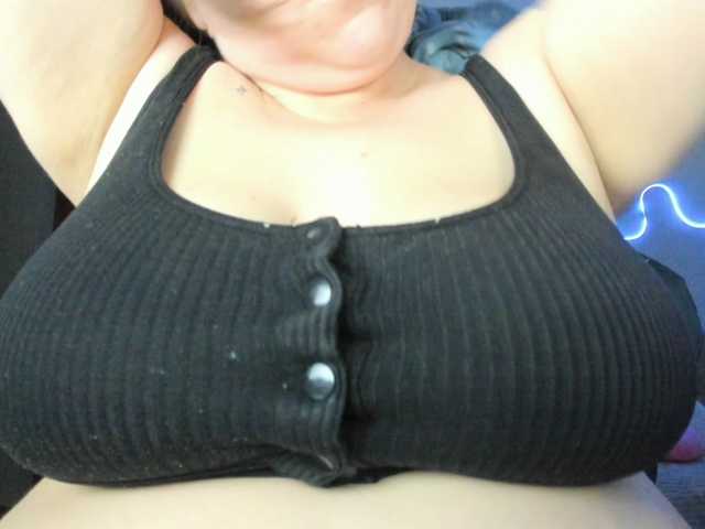 UkraineGirl live cam preview