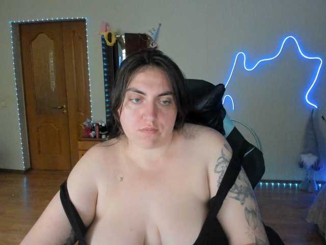 Live трансляция UkraineGirl - Runet.cam