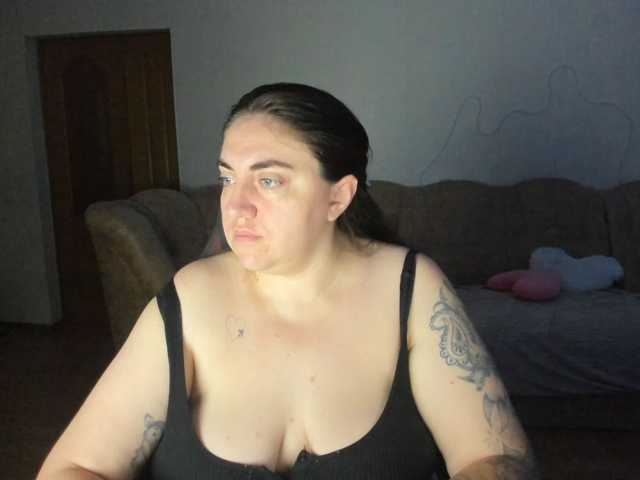 UkraineGirl live cam preview
