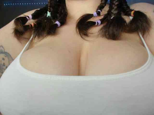 UkraineGirl UkraineGirl