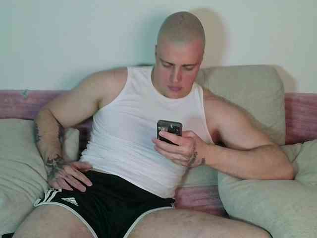 Telenok1 Live Webcam on BongaCams