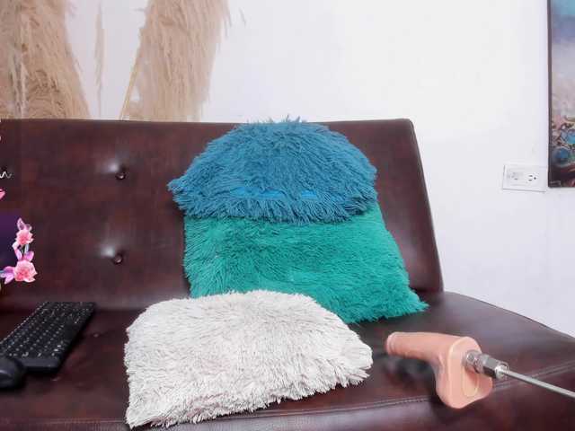 IamEngell live webcam show