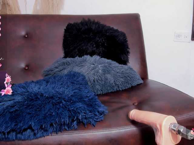 IamEngell live cam on BongaCams