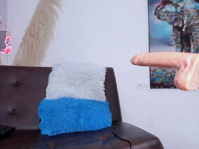 IamEngell live cam on BongaCams