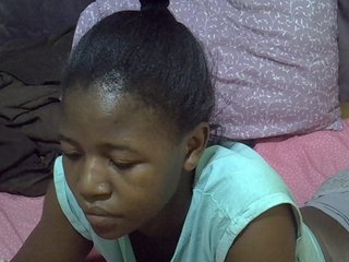 sweet-tatiana's Live Webcam