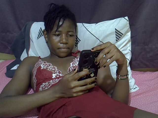 sweet-tatiana live cam on BongaCams