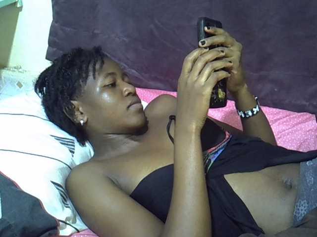 sweet-tatiana live cam on BongaCams