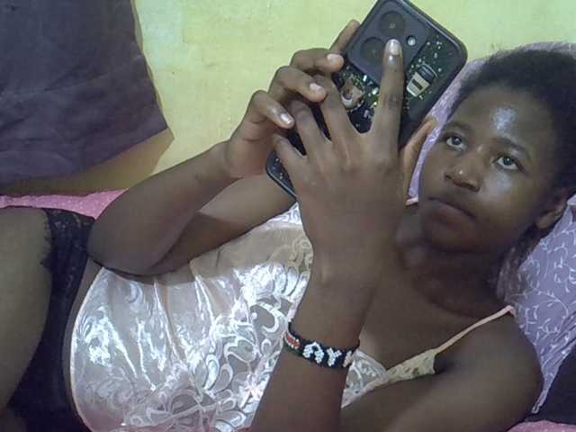 sweet-tatiana live cam on BongaCams