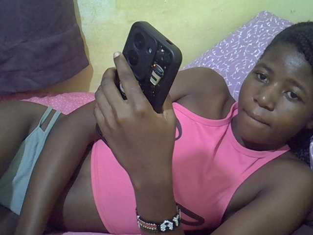 sweet-tatiana live cam on BongaCams
