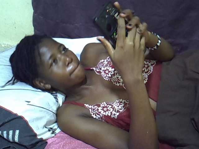 sweet-tatiana live cam on BongaCams