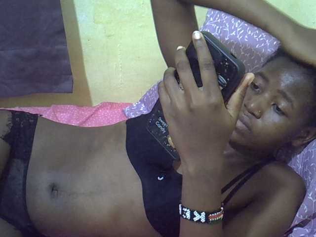 sweet-tatiana live cam on BongaCams