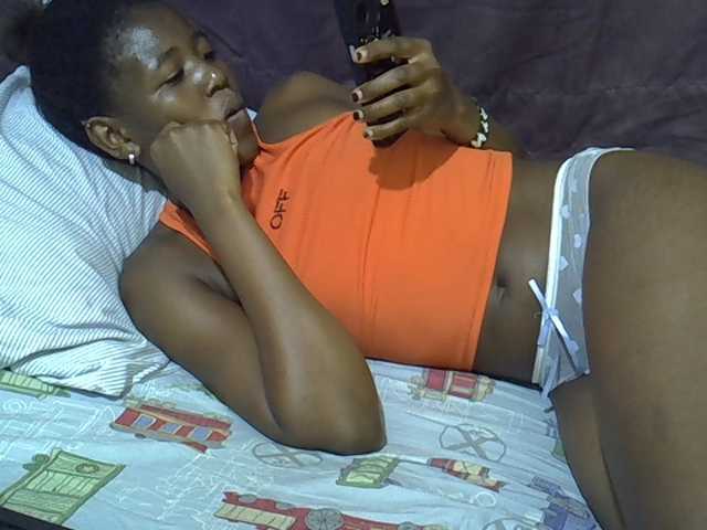 sweet-tatiana live cam on BongaCams