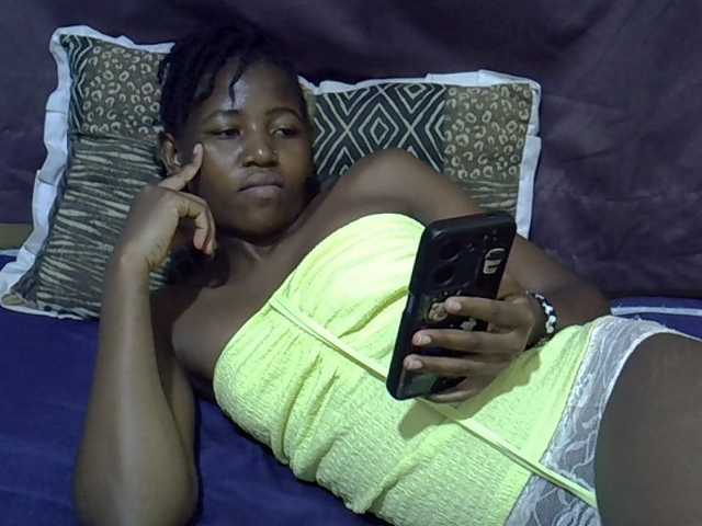 sweet-tatiana live cam on BongaCams