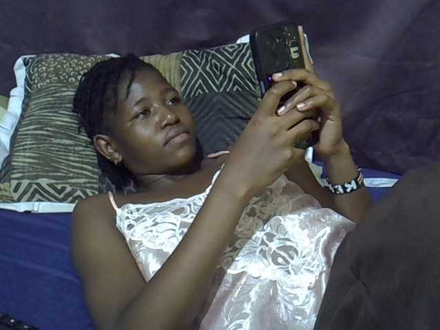 sweet-tatiana live cam on BongaCams