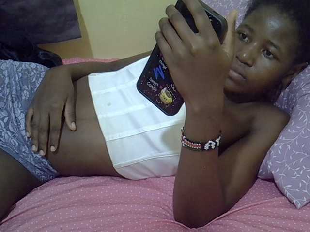 sweet-tatiana live cam on BongaCams