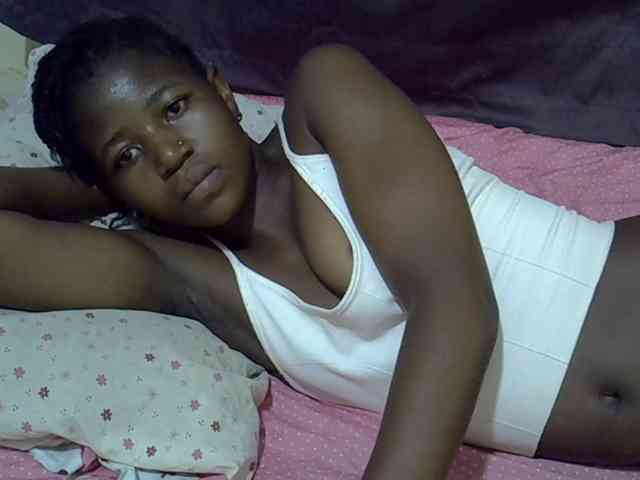 Model: sweet-tatiana