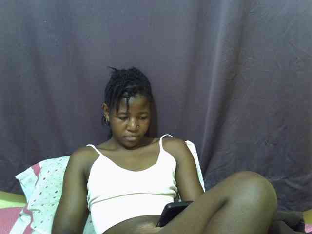 Model: sweet-tatiana