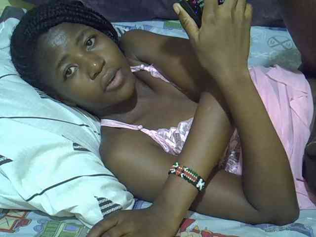Model: sweet-tatiana