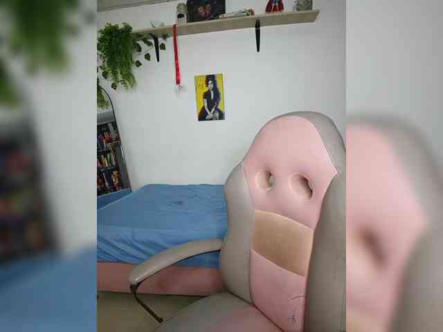 Iris-BonD Live Webcam on BongaCams