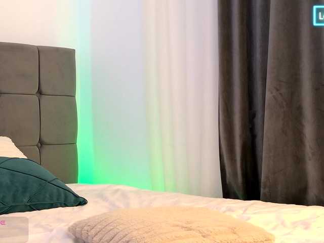 Emmastarseed live cam on BongaCams