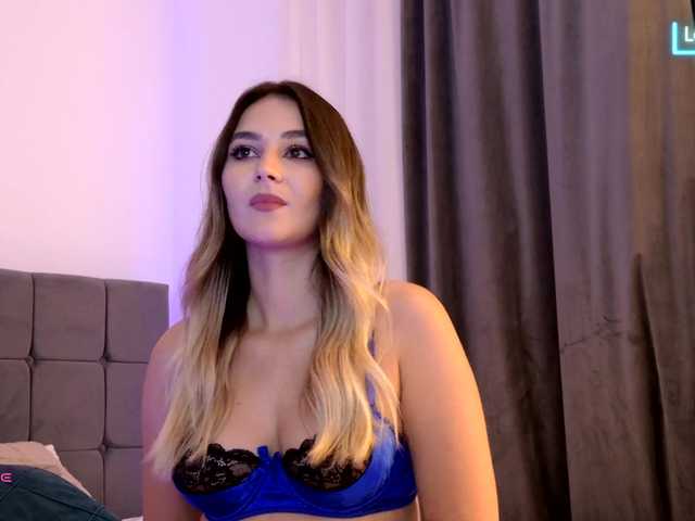 Emmastarseed live cam on BongaCams