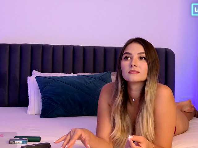 Emmastarseed live cam on BongaCams