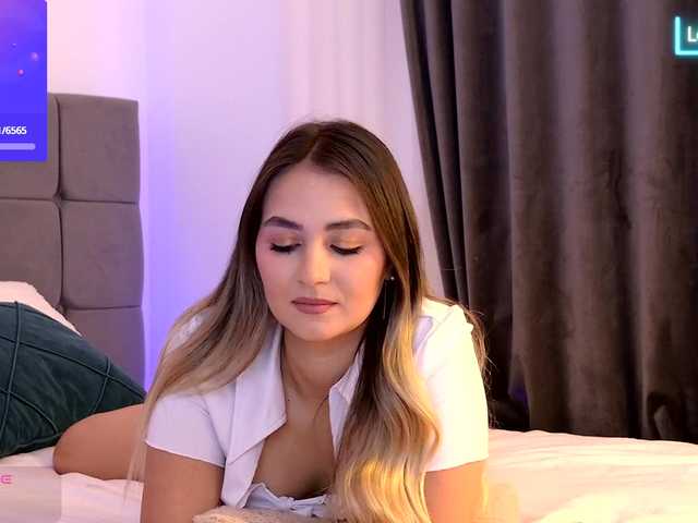 Emmastarseed live cam on BongaCams