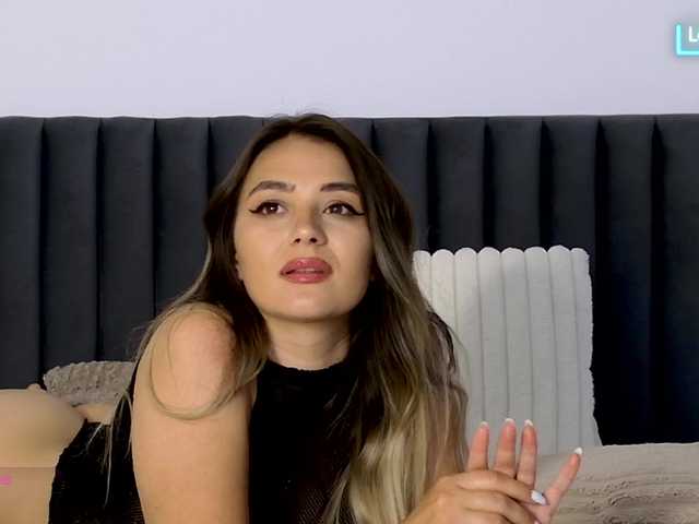 Emmastarseed live cam on BongaCams