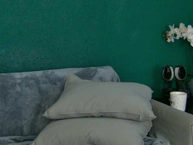 SkinnyNatty live cam on BongaCams
