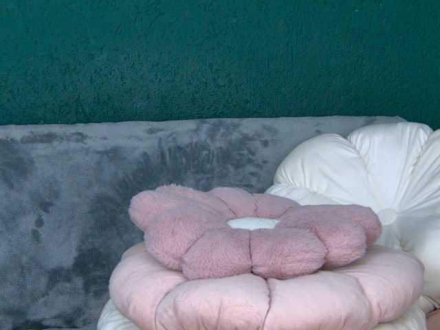 SkinnyNatty, en directo ahora en BongaCams