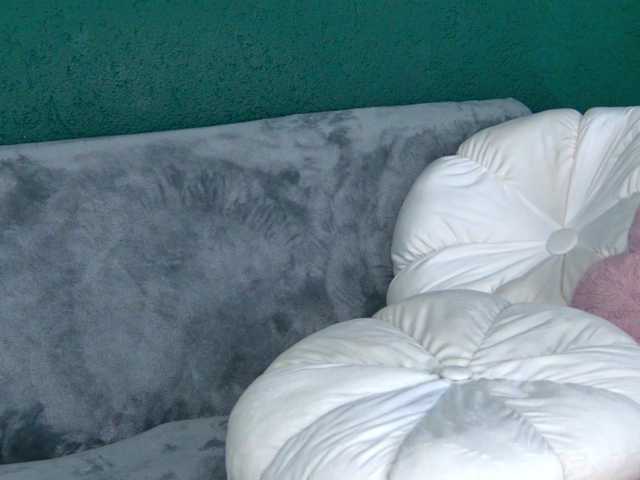 SkinnyNatty live cam on BongaCams