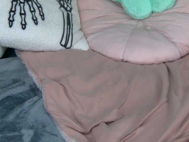 SkinnyNatty live cam on BongaCams