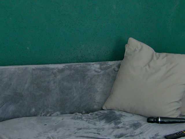 SkinnyNatty live cam on BongaCams