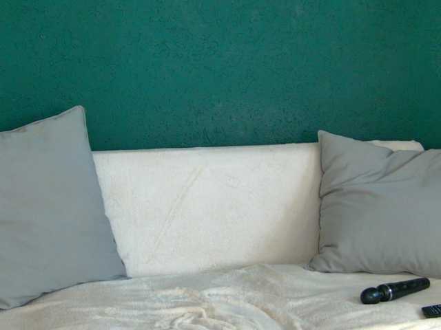 SkinnyNatty live cam on BongaCams