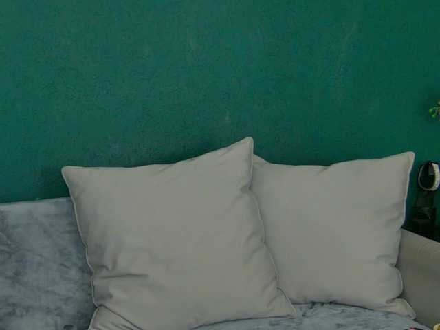 SkinnyNatty live cam on BongaCams