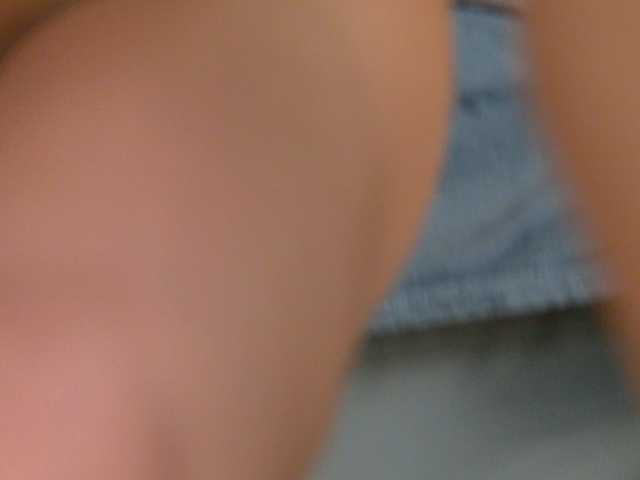 SkinnyNatty live cam on BongaCams