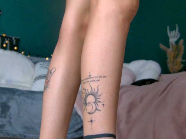 SkinnyNatty live cam on BongaCams