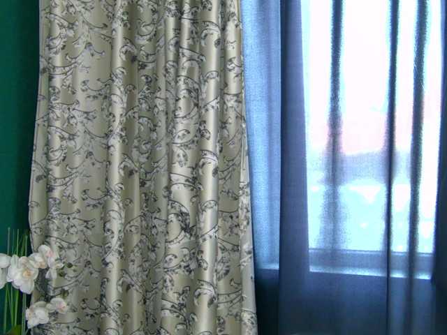 SkinnyNatty live cam on BongaCams