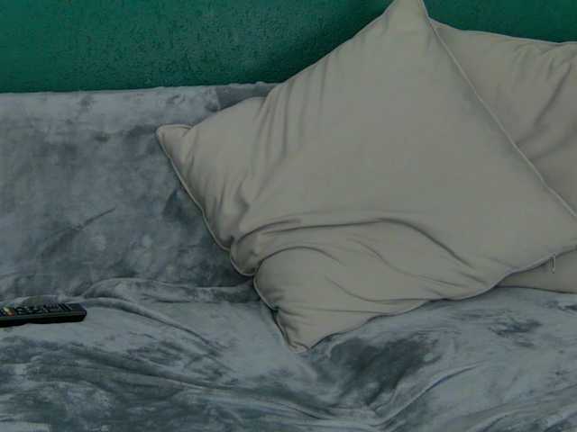 SkinnyNatty live cam on BongaCams