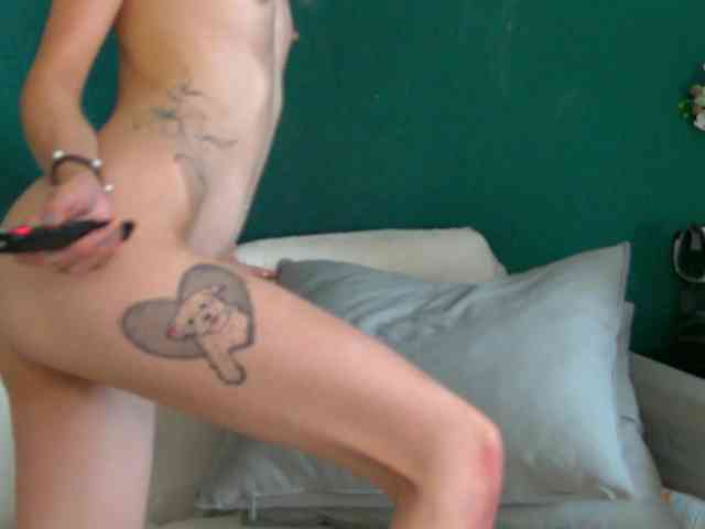 SkinnyNatty webcam